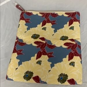 Rachel Pally Clutch. New. Floral Print. Zipper